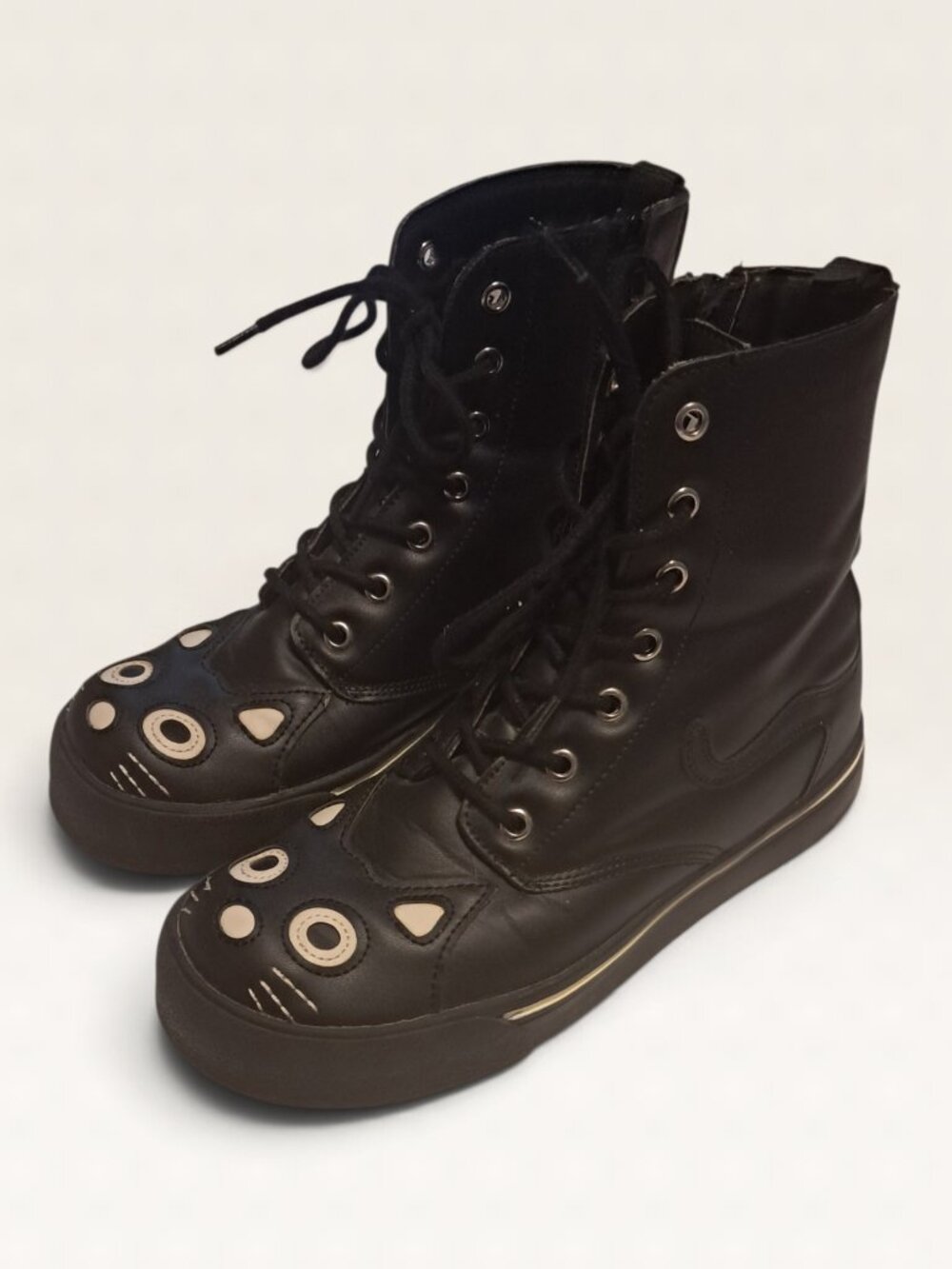 T.U.K. Black Kitty Cat Face High Top Combat Sneaker Boots Size 9